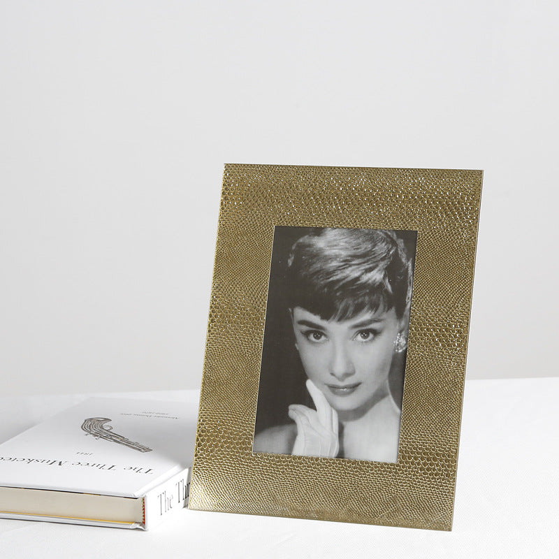 Creative Light Luxury Golden Fashion Glass Photo Frame - HOUSYE