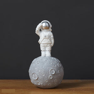 Modern Astronaut Model Sculpture - HOUSYE