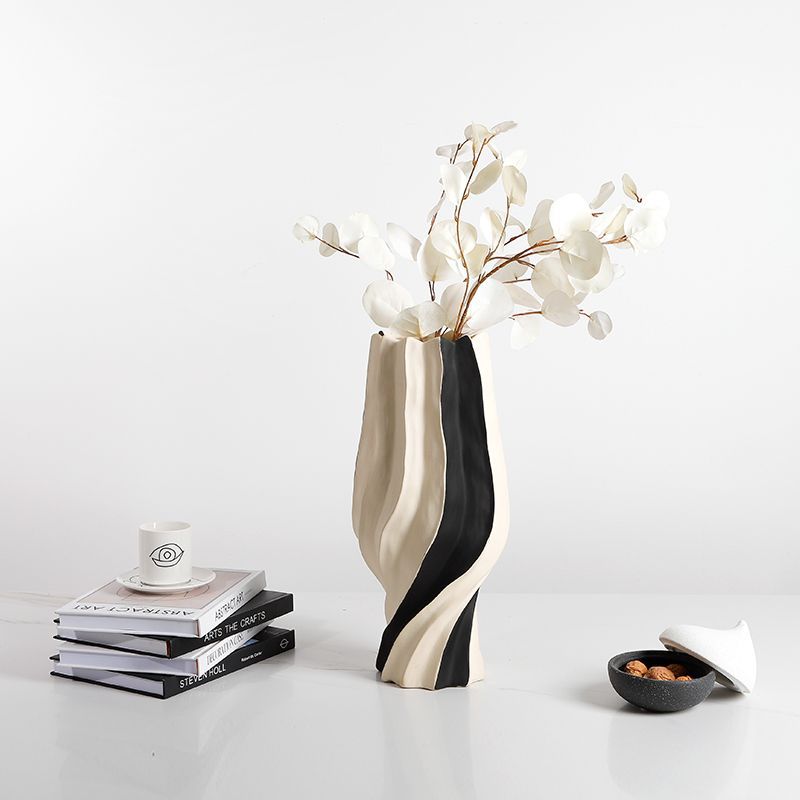 Swirl Pleated Skirt Vase