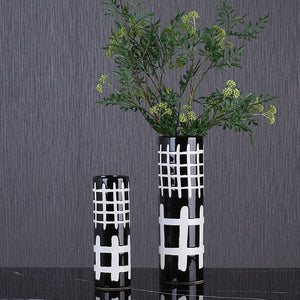 Simple Ceramic Black and White Painted Round Vase - HOUSYE