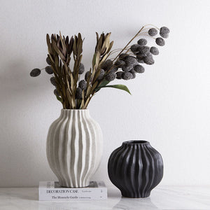 Nordic Minimalist Ceramic Creative Petal Vase - HOUSYE