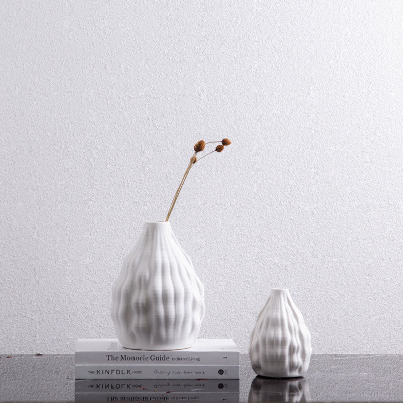 Simple Ceramic Creative Wave Pattern Vase - HOUSYE